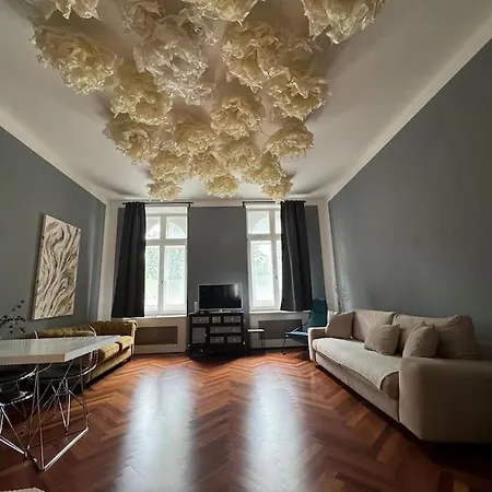 Apartment Beautiful Centre *